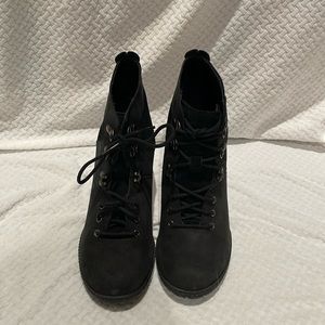 Timberland Womens Black Leather Lace Up Boots size 10